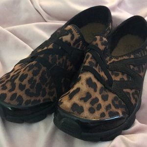 DOUBLE WIDE SZ 9 Easy Spirit Riptide Clog